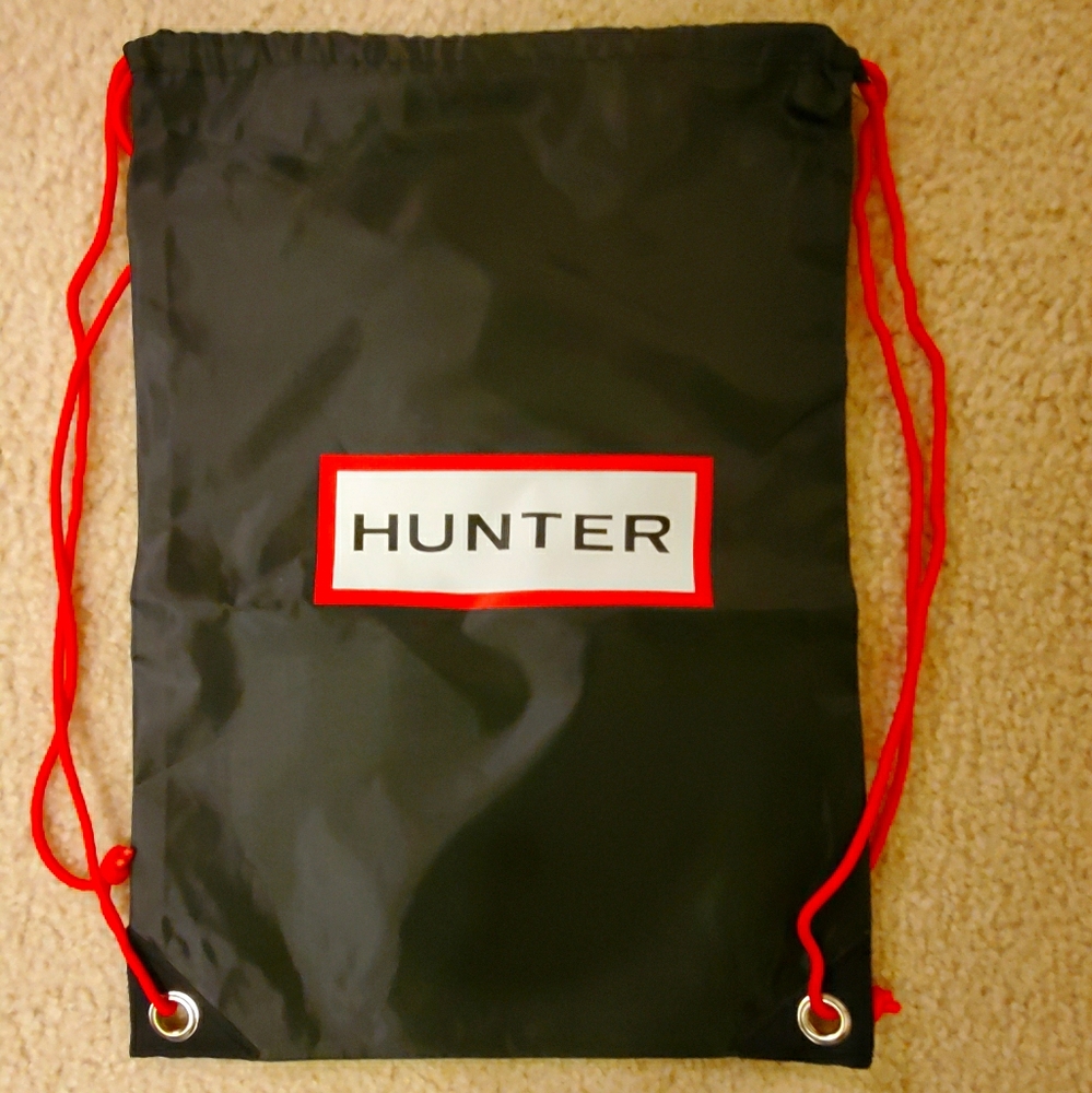 Hunter Black Logo Red Drawstring bag